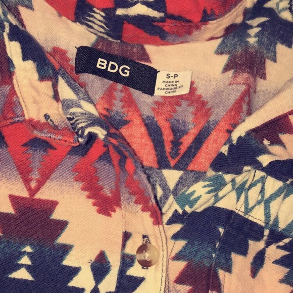 BDG Womens Large Red Button Shirt Aztec, Soft - Picture 2 of 4